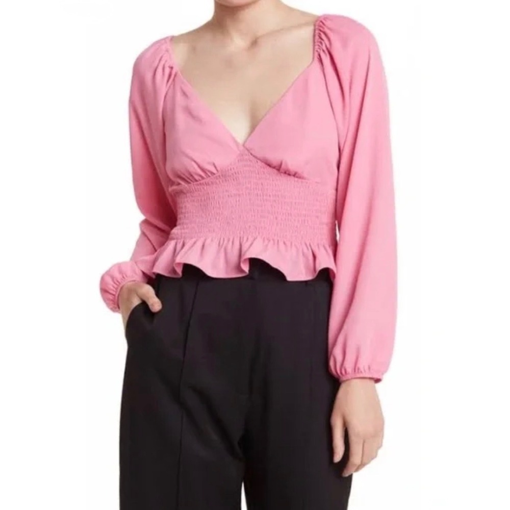 WAYF Smocked Peplum Blouse Women's Size Small Pink Cropped Long Sleeve V-Neck
